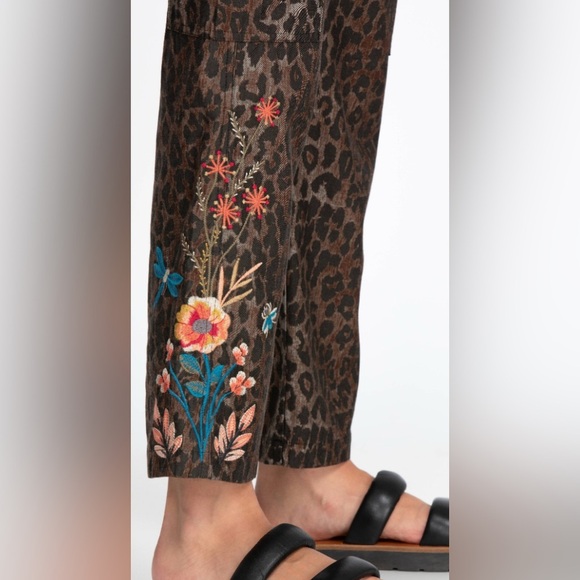 Johnny Was Shuri Cargo Pant Leopard Print Brown Size Medium - Picture 3 of 13